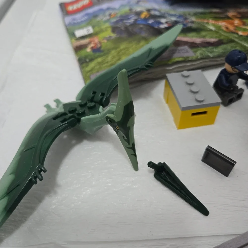 LEGO Jurassic World Gallimimus and Pteranodon Breakout 75940 Incomplete Set